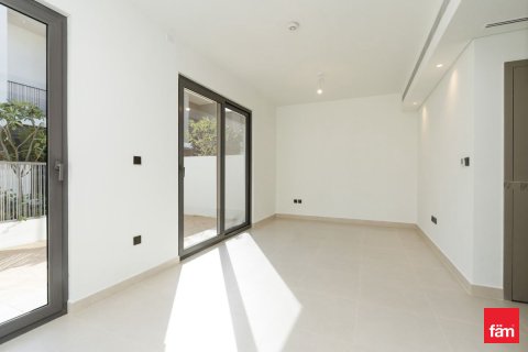 Снять в аренду таунхаус в Tilal Al Ghaf, Дубай: 4 спальни, 261.1м², № 77634 - фото 7