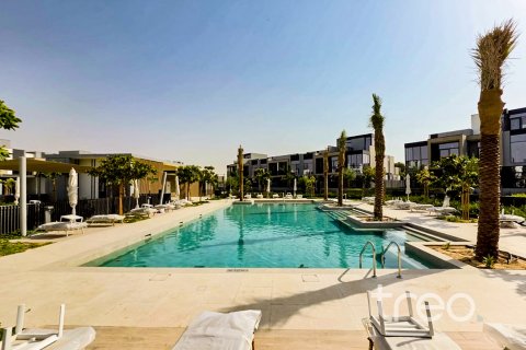 Villa in Mudon, Dubai 3 bedrooms, 217.86 sq.m. № 136224 - photo 6