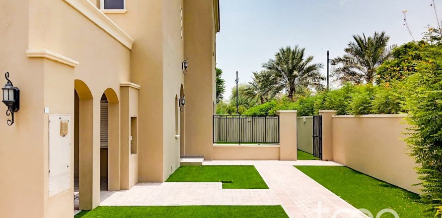 Villa in Bella Casa, Serena, Dubai 3 bedrooms, 211.08 sq.m. № 136223
