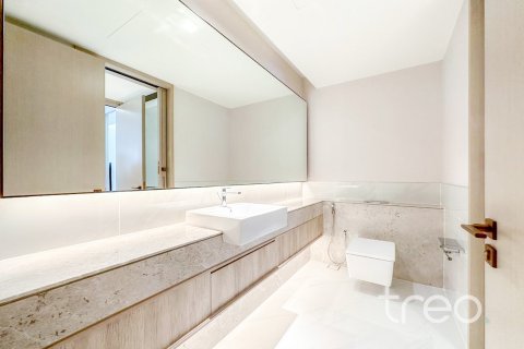Apartment in Address Harbour Point, Dubai Creek Harbour (The Lagoons), Dubai 2 bedrooms, 102.47 sq.m. № 136225 - photo 9