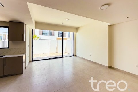 Townhouse in Arabian Ranches 3, Dubai 4 bedrooms, 249.17 sq.m. № 136231 - photo 17