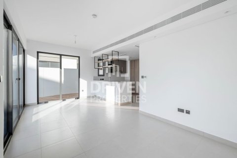 Villa in Aura, Tilal Al Ghaf, Dubai 4 bedrooms, 220.37 sq.m. № 129077