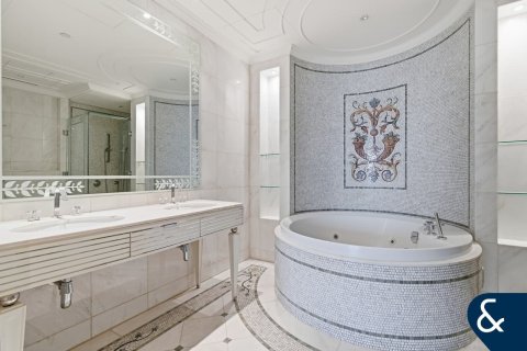 Apartamento en PALAZZO VERSACE en Culture Village, Dubai, 3 dormitorios, 366 m², № 99009 - foto 11