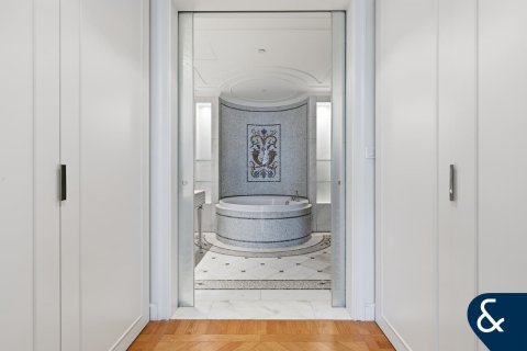 Apartamento en PALAZZO VERSACE en Culture Village, Dubai, 3 dormitorios, 366 m², № 99009 - foto 10