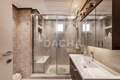 Villa in Meadows, Dubai 4 bedrooms, 372 sq.m. № 105293 - photo 10