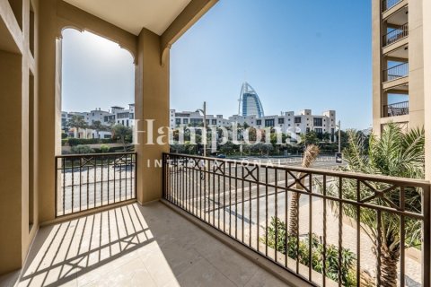 Apartment in Umm Suqeim 3, Umm Suqeim, Dubai 2 bedrooms, 141.95950012 sq.m. № 70028 - photo 15