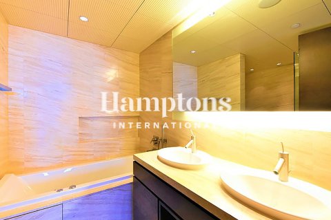 Apartment in Burj Khalifa, Dubai 1 bedroom, 102.01028109 sq.m. № 70027 - photo 15