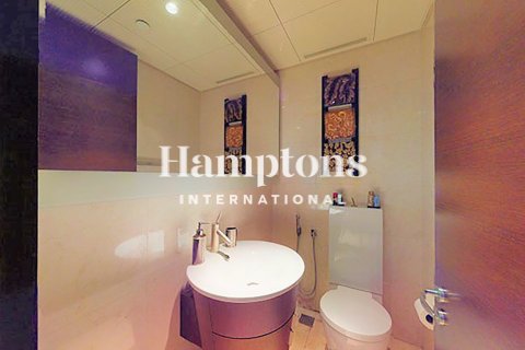 Apartment in Burj Khalifa, Dubai 1 bedroom, 102.01028109 sq.m. № 70027 - photo 2