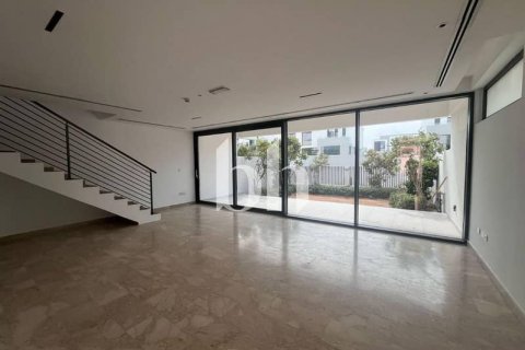 Снять в аренду таунхаус в Al Furjan, Дубай: 4 спальни, 224м², № 57628 - фото 3