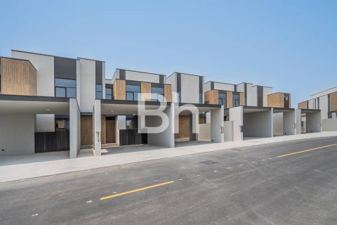 Townhouse in Mudon, Dubai 3 bedrooms, 206 sq.m. № 57632 - photo 2
