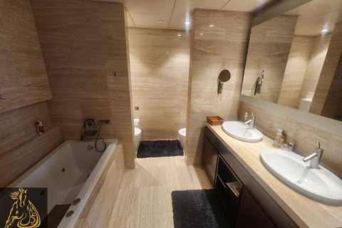 Apartment in Downtown Dubai (Downtown Burj Dubai), Dubai 2 bedrooms, 165.4 sq.m. № 37519 - photo 8