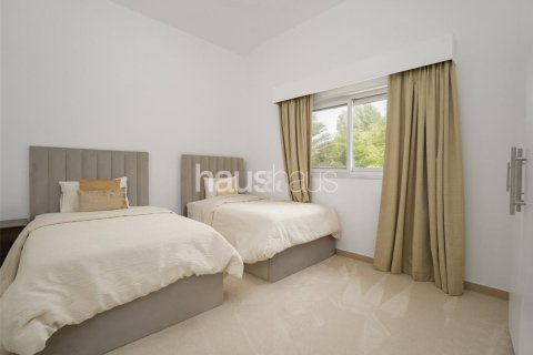 Villa in Dubai Investment Park, Dubai 6 bedrooms, 674 sq.m. № 43441 - photo 13