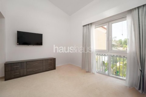 Villa in Dubai Investment Park, Dubai 6 bedrooms, 674 sq.m. № 43441 - photo 16