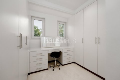 Villa in Dubai Investment Park, Dubai 6 bedrooms, 674 sq.m. № 43441 - photo 23