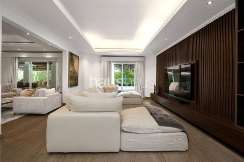 Villa in Dubai Investment Park, Dubai 6 bedrooms, 674 sq.m. № 43441 - photo 4