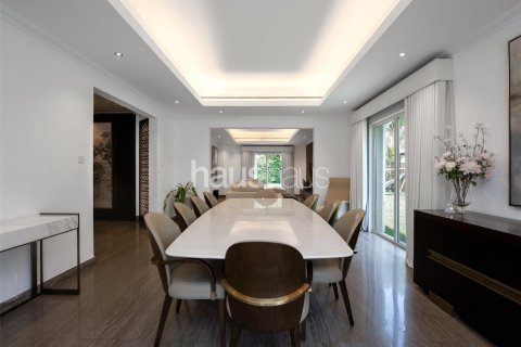 Villa in Dubai Investment Park, Dubai 6 bedrooms, 674 sq.m. № 43441 - photo 10