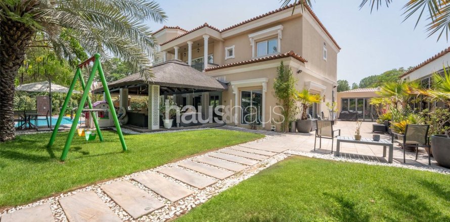 Villa in Dubai Investment Park, Dubai 6 bedrooms, 674 sq.m. № 43441