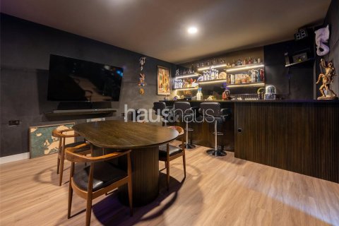 Villa in Dubai Investment Park, Dubai 6 bedrooms, 674 sq.m. № 43441 - photo 26