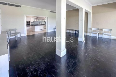 Villa in Arabian Ranches, Dubai 5 bedrooms, 556 sq.m. № 43443 - photo 11