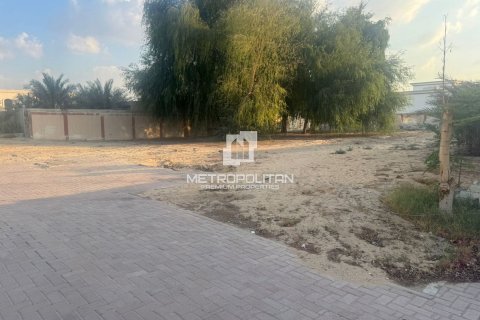 Land in Al Twar, Dubai 1394 sq.m. № 73025 - photo 2