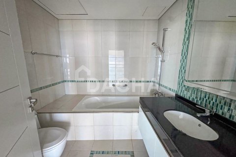 Apartamento en Damac Heights, Dubai Marina, Dubai, 1 dormitorio, 77 m², № 105802 - foto 9