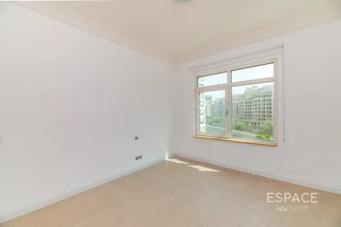 Apartment in Palm Jumeirah, Dubai 3 bedrooms, 201 sq.m. № 62150 - photo 9