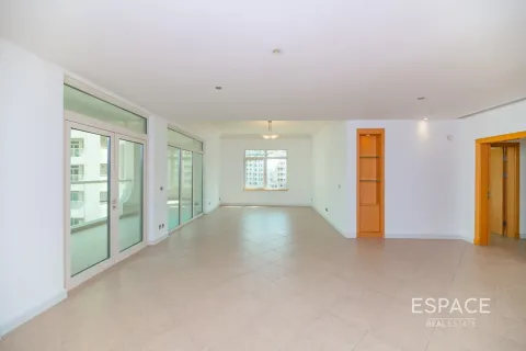 Apartment in Palm Jumeirah, Dubai 3 bedrooms, 201 sq.m. № 62150 - photo 2