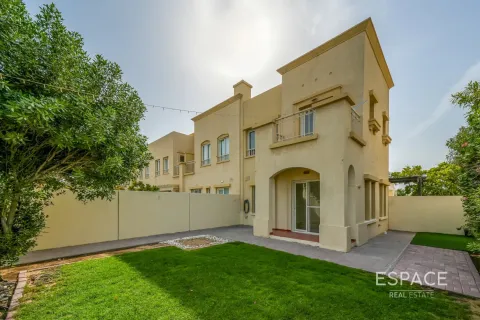 Villa à The Springs, Dubai, 2 chambres, 247 m², № 62218 - photo 1