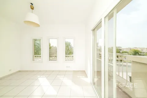 Villa à The Springs, Dubai, 2 chambres, 247 m², № 62218 - photo 8