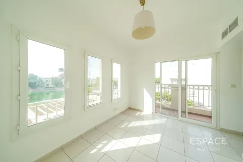 Villa à The Springs, Dubai, 2 chambres, 247 m², № 62218 - photo 2