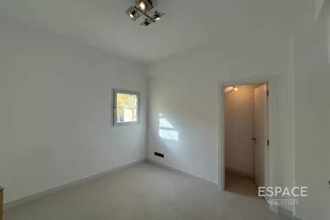 Villa à Springs 8, The Springs, Dubai, 3 chambres, 228 m², № 62219 - photo 6
