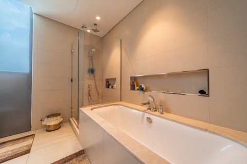 Apartment in Downtown Dubai (Downtown Burj Dubai), Dubai 2 bedrooms, 107 sq.m. № 89783 - photo 19