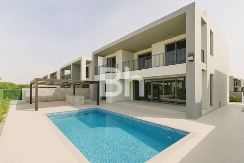 Снять в аренду виллу в Дубай Хилс Эстейт, Дубай: 5 спален, 566м², № 57149 - фото 1