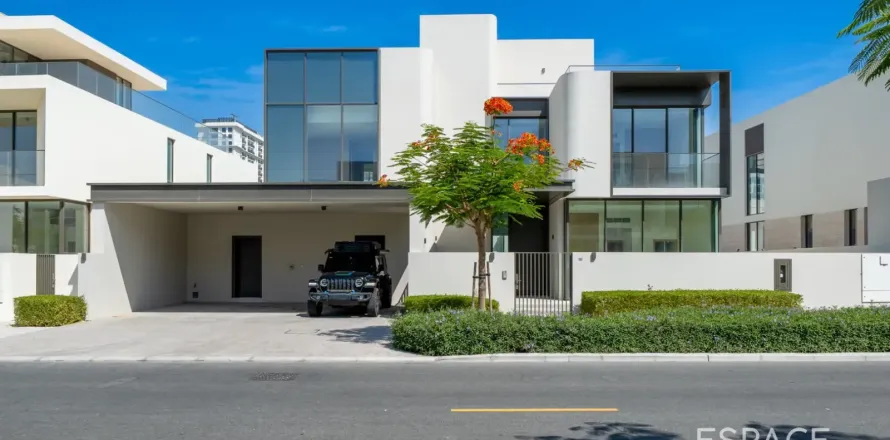 Villa en Dubai Hills Estate, Dubai, 5 dormitorios, 921 m², № 122337