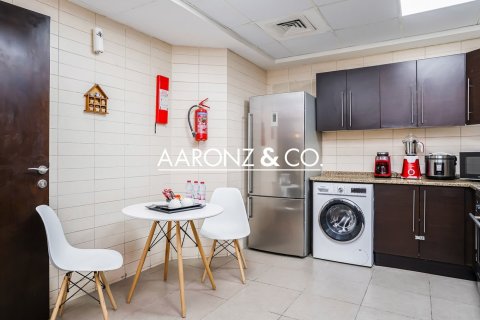 Appartement à Jumeirah Lake Towers, Dubai, 3 chambres, 181.7 m², № 78524 - photo 11