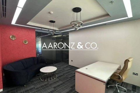 Bureau à Business Bay, Dubai, 198.5 m², № 78525 - photo 8