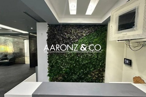 Bureau à Business Bay, Dubai, 198.5 m², № 78525 - photo 9