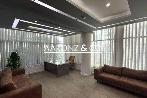 Bureau à Business Bay, Dubai, 198.5 m², № 78525 - photo 6