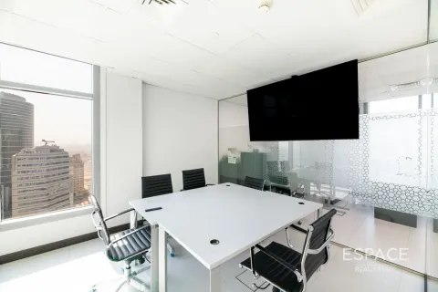 Снять в аренду офис в Barsha Heights (Tecom), Дубай: 340м², № 71207 - фото 13