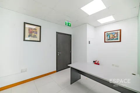 Снять в аренду офис в Barsha Heights (Tecom), Дубай: 340м², № 71207 - фото 11