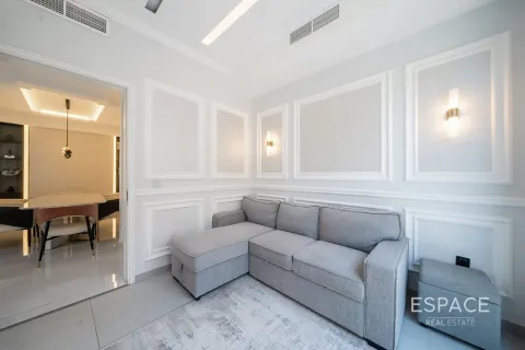 Villa in Dubai Hills Estate, Dubai 4 bedrooms, 229 sq.m. № 71209 - photo 7