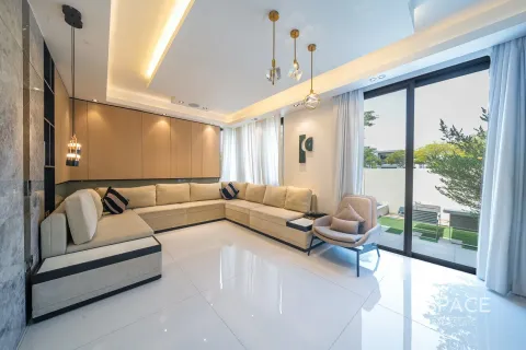 Villa in Dubai Hills Estate, Dubai 4 bedrooms, 229 sq.m. № 71209 - photo 4