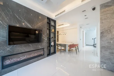 Villa in Dubai Hills Estate, Dubai 4 bedrooms, 229 sq.m. № 71209 - photo 2