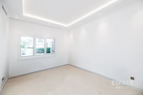 Villa à Meadows, Dubai, 5 chambres, 557 m², № 71211 - photo 14