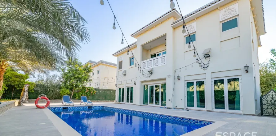 Villa en Al Furjan, Dubai, 4 dormitorios, 455 m², № 71222