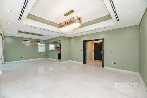 Villa en Al Furjan, Dubai, 4 dormitorios, 455 m², № 71222 - foto 4