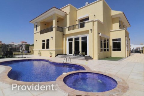 Villa in The Villa, Dubai 4 bedrooms № 1548 - photo 1