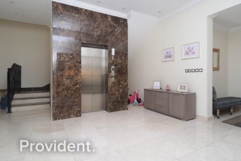 Villa in The Villa, Dubai 4 bedrooms № 1548 - photo 6