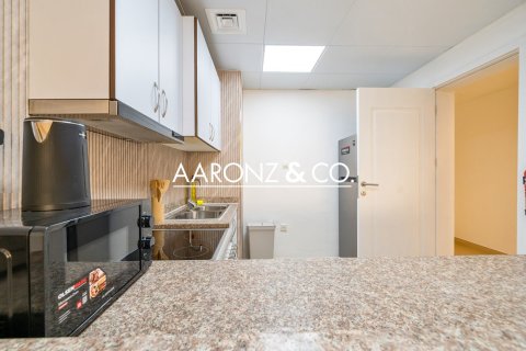 Appartement à Dubai Sports City, Dubai, 2 chambres, 129.9 m², № 78440 - photo 9