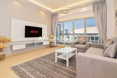 Appartement à Dubai Sports City, Dubai, 2 chambres, 129.9 m², № 78440 - photo 3